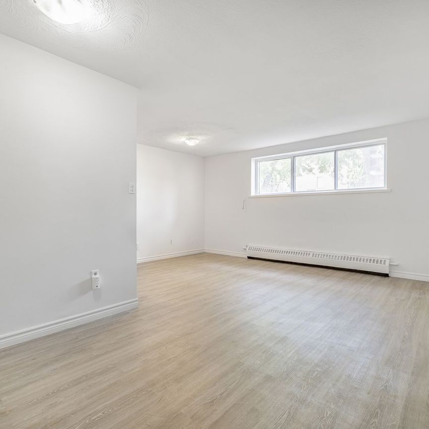 For Lease - 165 Colborne Avenue Unit# 102, Richmond Hill, Ontario - Photo 1