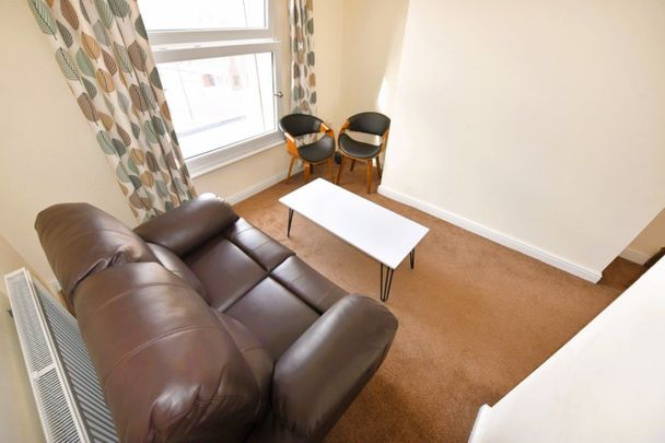 1 bedroom Flat in Great George St Flat 3, Leeds - Photo 1