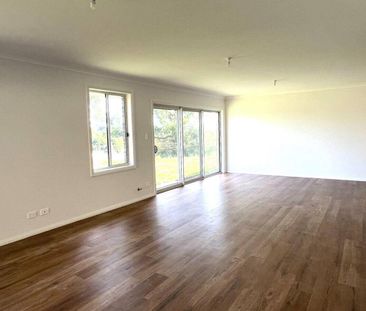 Home With Large Yard - Photo 6