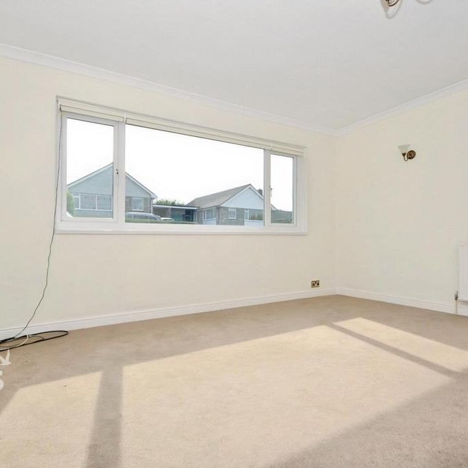3 bedroom detached bungalow to rent - Photo 1
