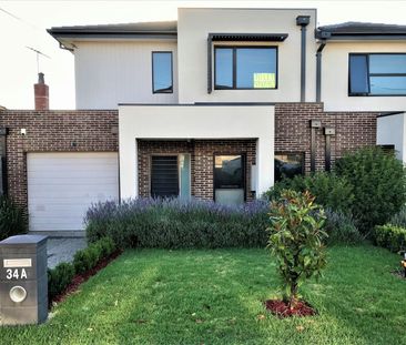 FIRST-CLASS LUXURY LIFESTYLE! - Photo 5