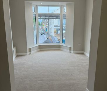 King Edwards Road, Brynmill, Swansea - Photo 3