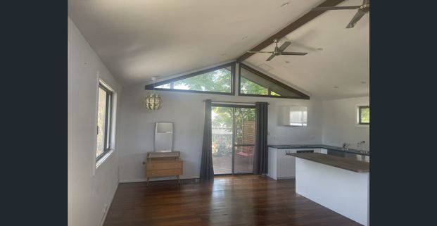 Quirky Quaint Character plus - Photo 1