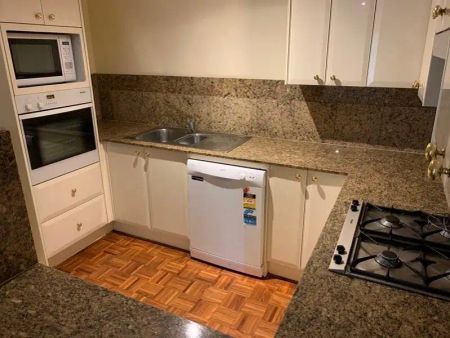 “2 BEDROOMS WITH HUGE BALCONY AND HARBOUR VIEWS” - Photo 2