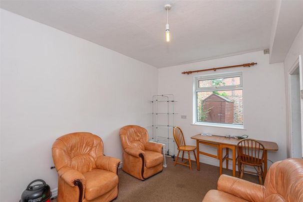 5 bedroom house to rent - Photo 1