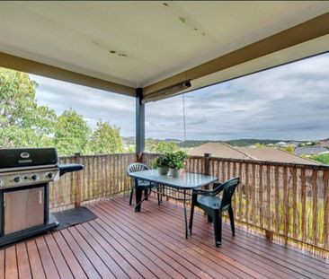 HOME WITH CHARMING CHARACTER - Photo 6