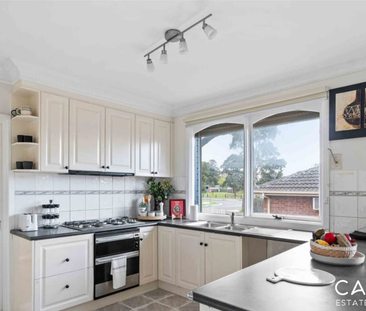 4 Averne Street, Cranbourne - Photo 5