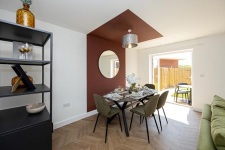 3 bedroom detached house to rent - Photo 3