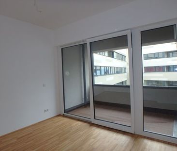 NEUWERTIGE 2-Zimmer Wohnung mit Lift, Loggia und Garagenplatz - Photo 3