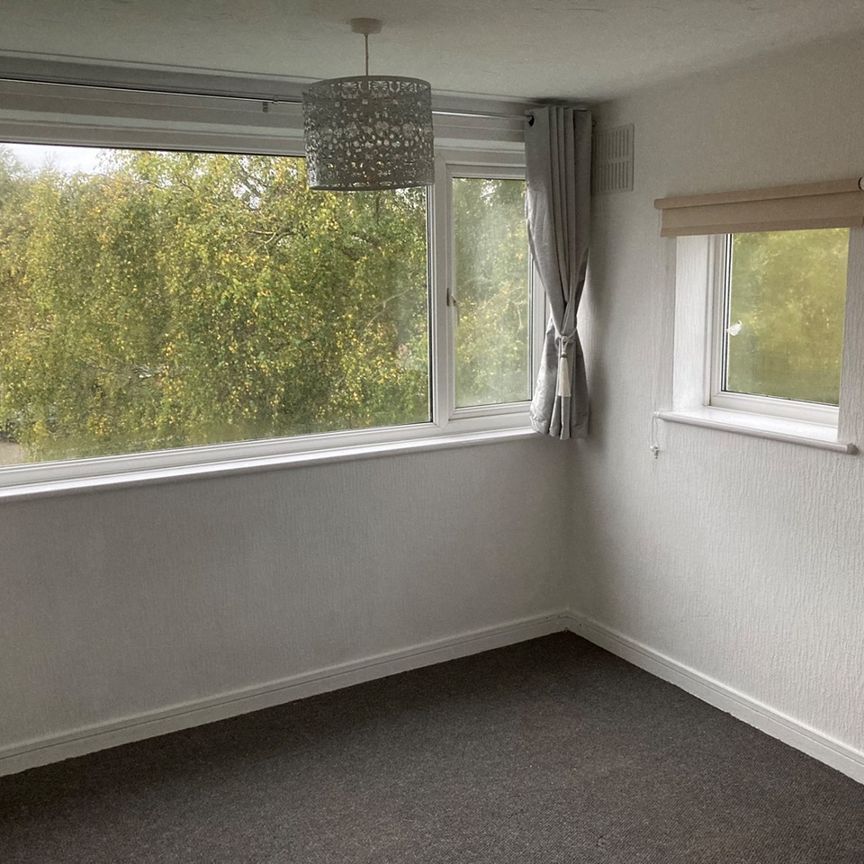 2 Bed Flat, Greendale Road, CV5 - Photo 1
