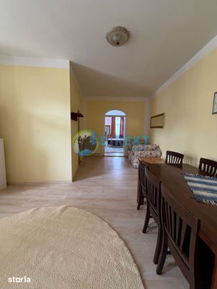 Apartament spatios , zona centrala - Fotografie 1
