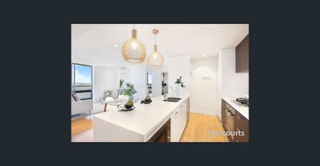 Modern Apartment with Panoramic Views - Photo 2