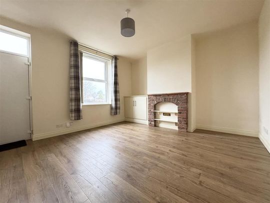 2 bedroom terraced house to rent - Photo 1