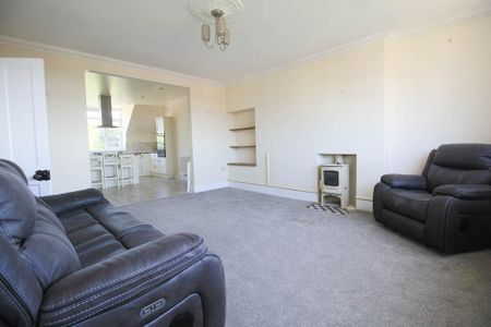 2 bedroom semi-detached house to rent - Photo 3