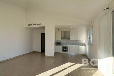 Location Appartement 3 pièces 70m² ST JEAN CAP FERRAT 06230 - Photo 2