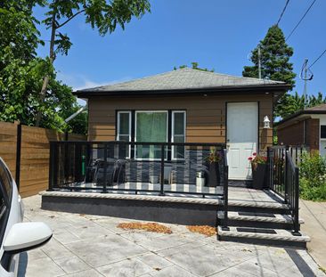 For Lease - 1109 Caven Street Unit# Main, Mississauga, Ontario - Photo 3