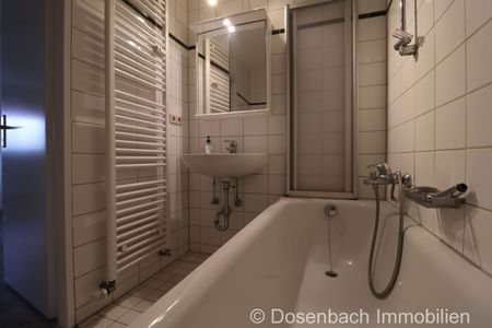 Frisch renovierte 3-Zimmer-Wohnung im 4. Obergeschoss mit Lift und TG-Stellplatz - Photo 3