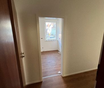 Charmante und gut geschnittene Altbauwohnung! - Photo 1