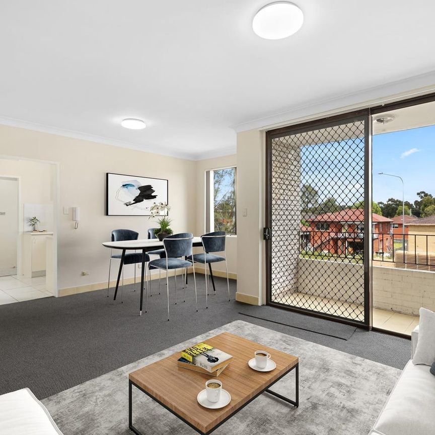 Updated Second Floor Apartment - Photo 1