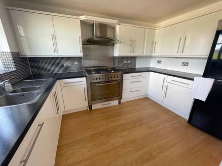 3 bedroom house to rent - Photo 5