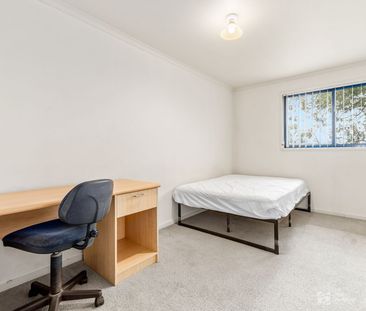 For Lease: Fully Furnished 2-Bedroom Apartment – Prime Location in ... - Photo 4