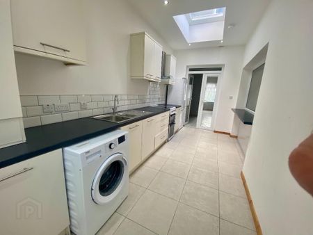 14 Fairymount Terrace, Carrickfergus, BT38 7HN - Photo 4