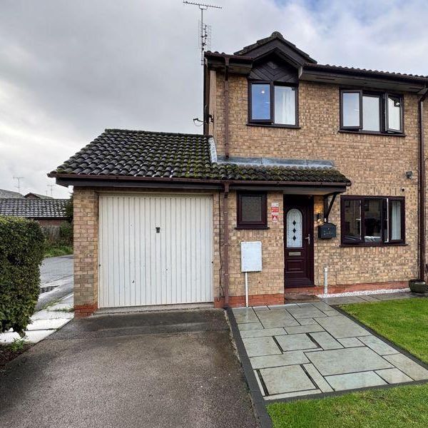 4 bedroom semi-detached house to rent - Photo 1