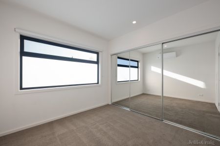 3/166 Rathcown Road, Reservoir - Photo 5