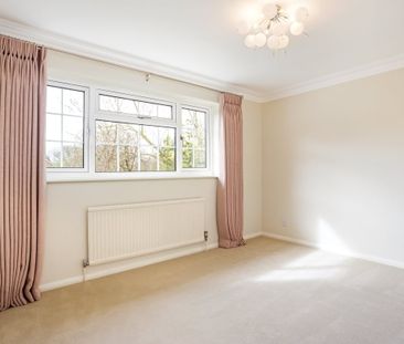 4 bedroom detached house to rent - Photo 6