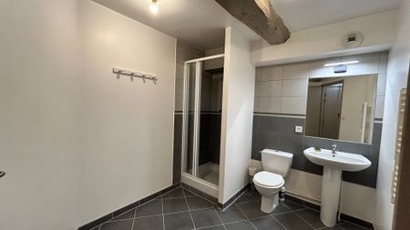 Location Appartement 1 pièce 32m² - Photo 3