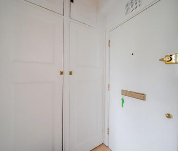 Studio to rent - Photo 6