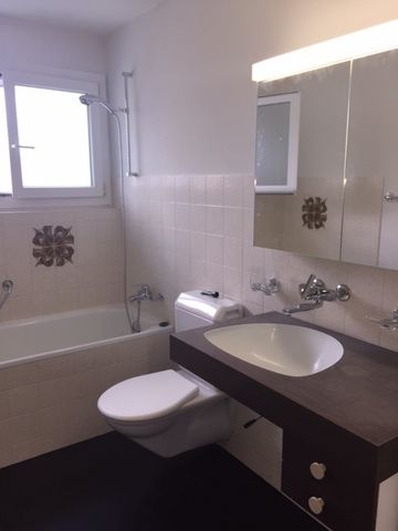 Helle 4.5-Zimmerwohnung mit grosszügigem Balkon - Foto 4