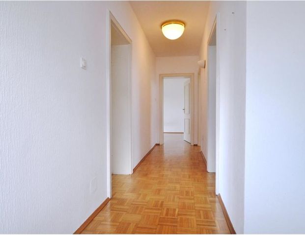 Familienhaus mit 3 Schlafräumen, großem Garten + Büro UG in Top Lage - Foto 1