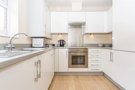 To Let 2 Bed Apartment - Photo 4