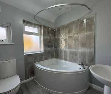 3 bed Mid Terraced House for Rent - Photo 5