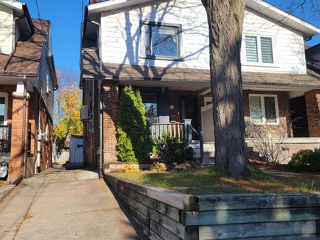 For Lease - 140 Wolverleigh Boulevard Unit# Lower, Toronto, Ontario - Photo 3