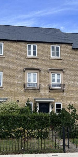 3 bedroom townhouse to rent - Photo 1