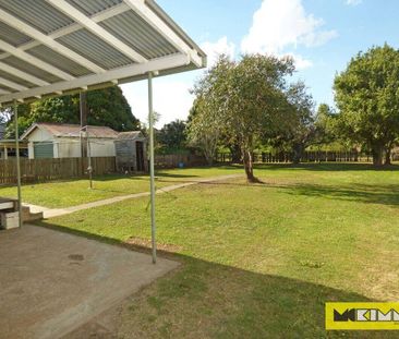 LARGE FAMILY HOME CLOSE TO CBD! - Photo 6