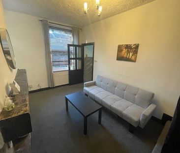 1 bedroom terraced house to rent - Photo 2