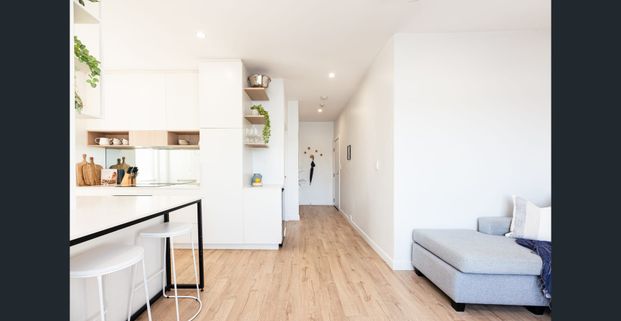 BEN BUCKLER OCEAN @ NORTH BONDI - Photo 1