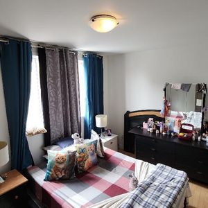 Grand 4 1/2 sur deux étage avec cour à Salaberry-de-Valleyfield 1215$ - Photo 2