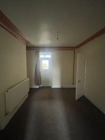 1 bedroom ground floor flat to rent - Photo 3