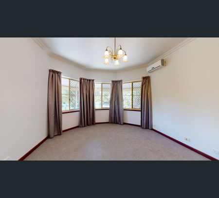 16 Bentley Close, Mount Claremont, WA 6010 - Photo 5