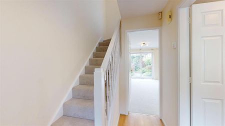 2 bedroom terraced house to rent - Photo 3