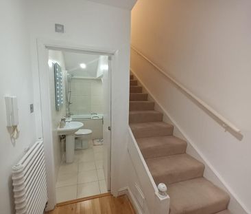 1 bedroom in a flat share to rent - Photo 1