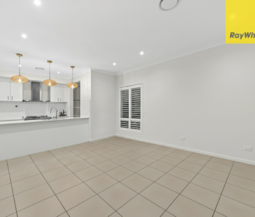 Near-New Metricon Home, 4 Bedrooms, 2 Living Areas, Ducted A/C, Sol... - Photo 3