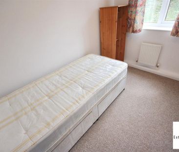 2 Bedroom Flat/Apartment To Let - Photo 2