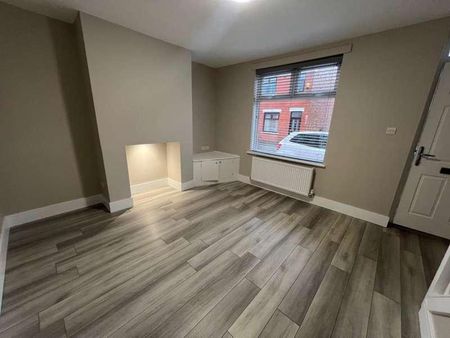 Thompson Street, Preston, PR4 - Photo 2