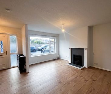 Barnes Close - Photo 2