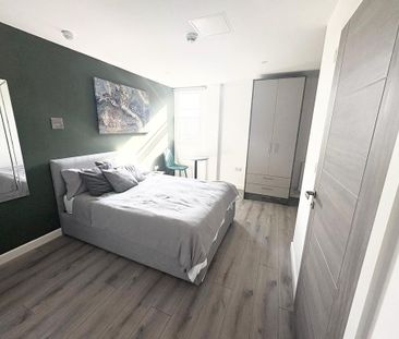 Studio to rent - Photo 2